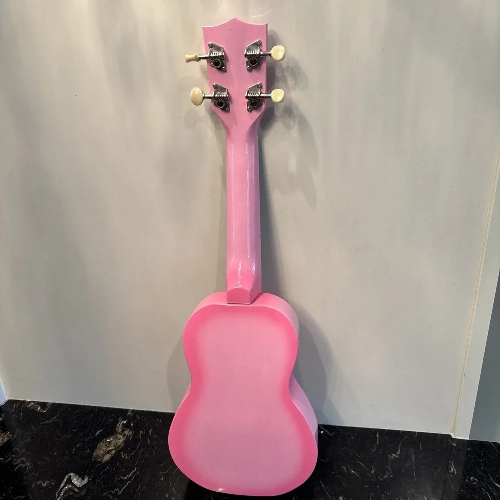 MAKALA MK-SD Soprano Ukulele MK-SD/PKBURST